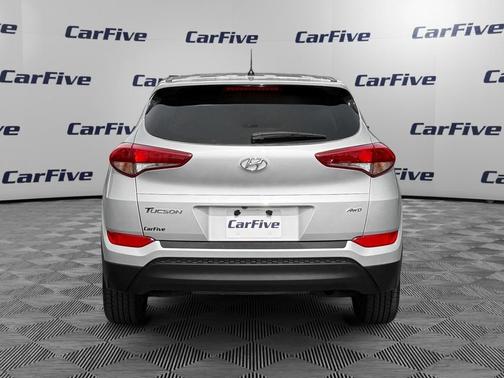 Molten Silver 2018 Hyundai TUCSON SE