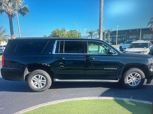 2019 Chevrolet Suburban LT