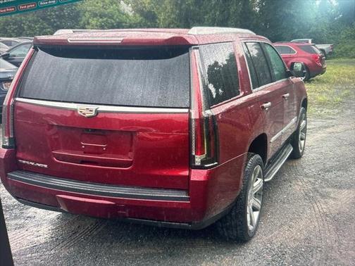 2017 Cadillac Escalade Luxury