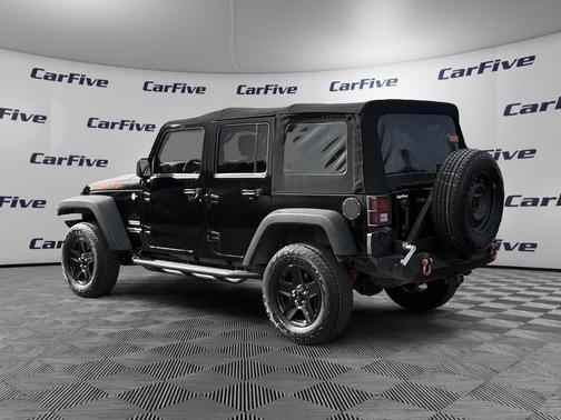 Black Clearcoat 2013 Jeep Wrangler Unlimited Sport
