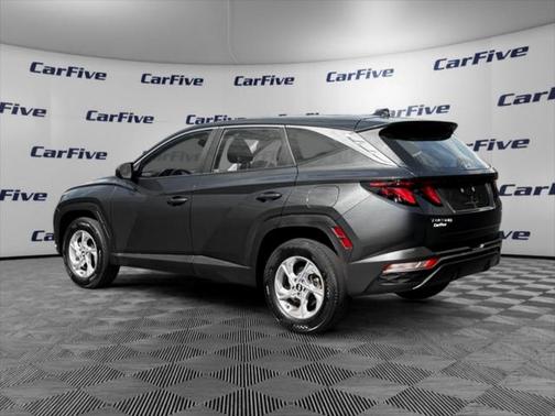 2023 Hyundai TUCSON SE