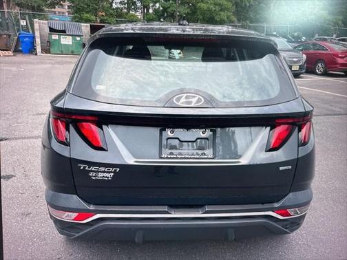 2023 Hyundai TUCSON SE