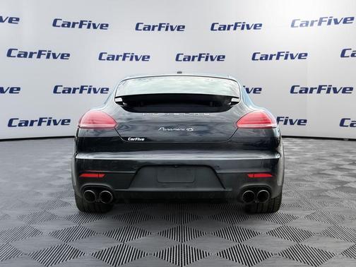2014 Porsche Panamera 4S