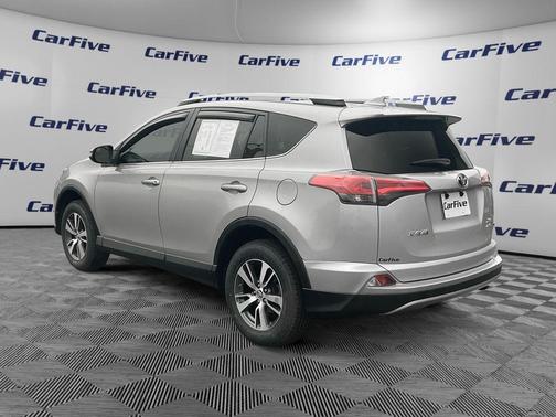 Silver Sky Metallic 2017 Toyota RAV4 XLE