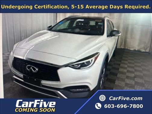 2017 INFINITI QX30 Premium