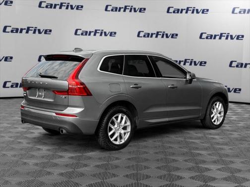 2020 Volvo XC60 T5 Momentum