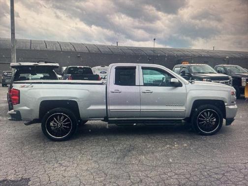 2017 Chevrolet Silverado 1500 2LT