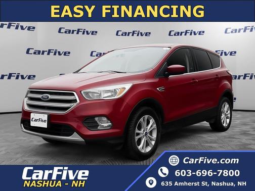 Ruby Red Metallic 2017 Ford Escape SE