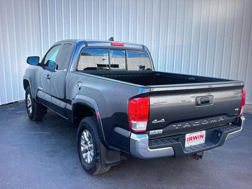 2016 Toyota Tacoma SR5