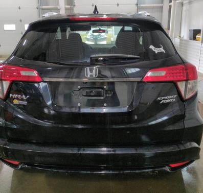Crystal Black Pearl 2021 Honda HR-V AWD Sport