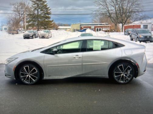 2023 Toyota Prius XLE