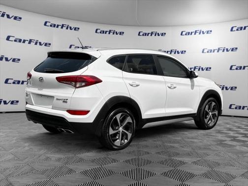 2017 Hyundai TUCSON Sport