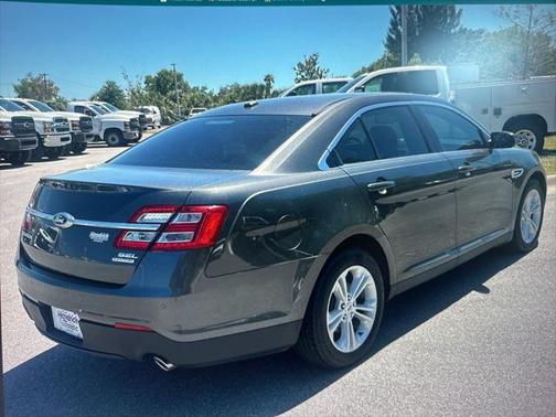 2016 Ford Taurus SEL