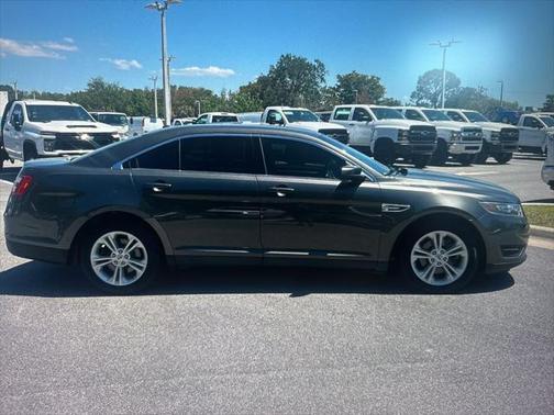 2016 Ford Taurus SEL