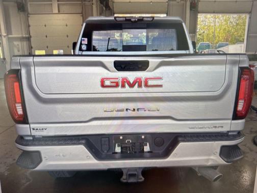 2022 GMC Sierra 2500 Denali
