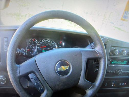 2024 Chevrolet Express 2500 RWD 2500 Regular Wheelbase WT