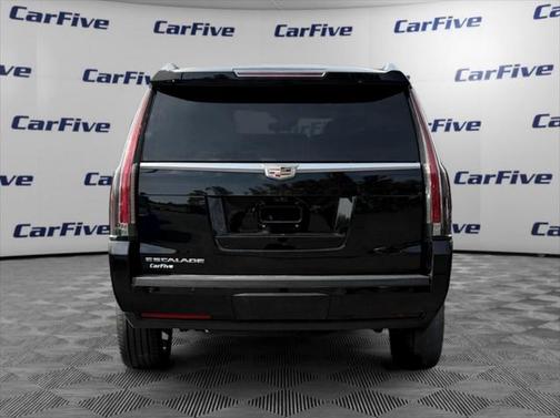 2018 Cadillac Escalade Luxury