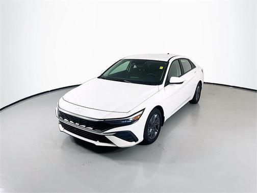 2024 Hyundai ELANTRA 