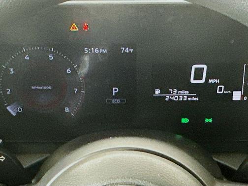 Super Black 2025 Nissan Kicks S