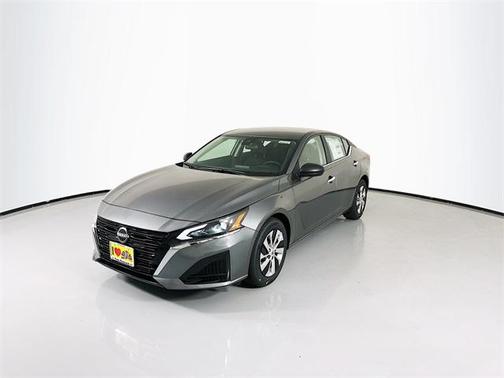 2025 Nissan Altima S FWD
