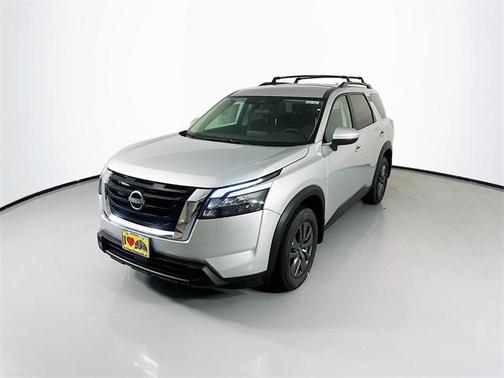2025 Nissan Pathfinder SV FWD