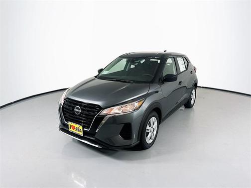 2025 Nissan Kicks S