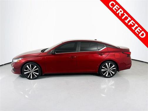 2022 Nissan Altima SR FWD