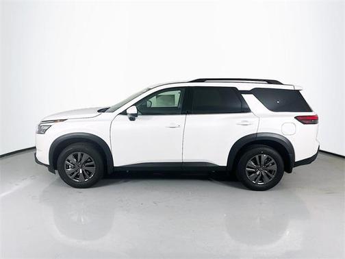 2025 Nissan Pathfinder SV FWD