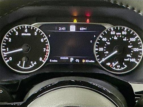 2025 Nissan Pathfinder SL FWD