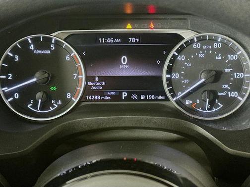 Pearl White Tricoat 2023 Nissan Rogue SV