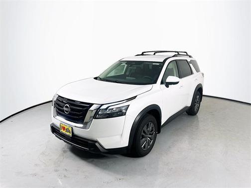 2025 Nissan Pathfinder SV FWD