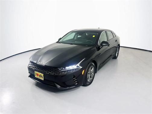 2022 Kia K5 LXS