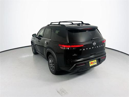 2025 Nissan Pathfinder SV FWD