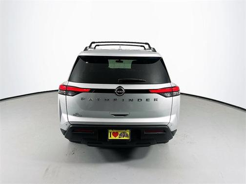 2025 Nissan Pathfinder SV FWD