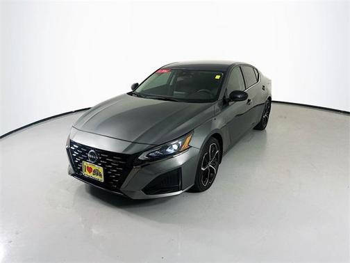 2024 Nissan Altima SR FWD