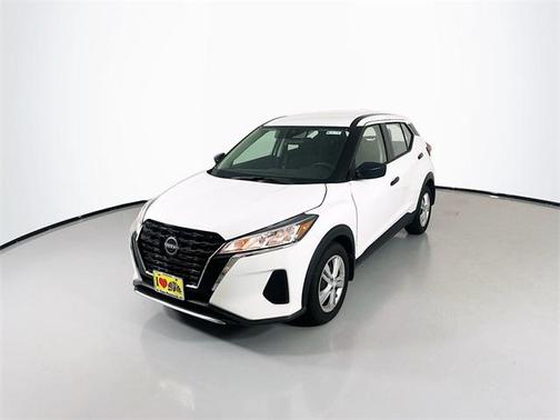2025 Nissan Kicks S