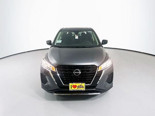 Gun Metallic 2025 Nissan Kicks S