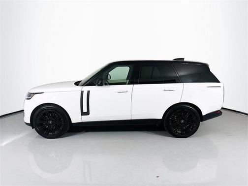 2025 Land Rover Range Rover P400 SE