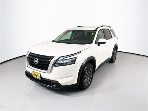 2024 Nissan Pathfinder SV 4WD