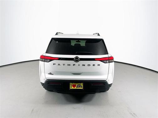 2025 Nissan Pathfinder SV FWD