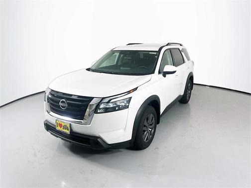 2025 Nissan Pathfinder SV FWD