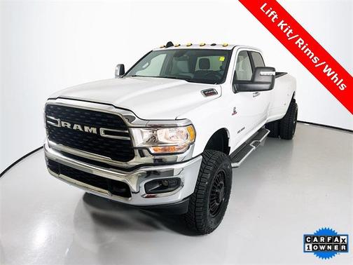 2024 RAM 3500 Big Horn Crew Cab 4x4 8' Box