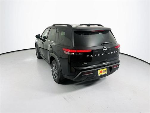 2025 Nissan Pathfinder SV FWD