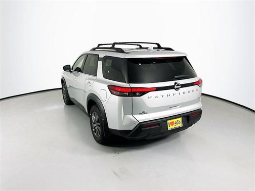 2025 Nissan Pathfinder SV FWD
