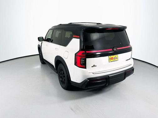 2025 Nissan Armada PRO-4X 4WD