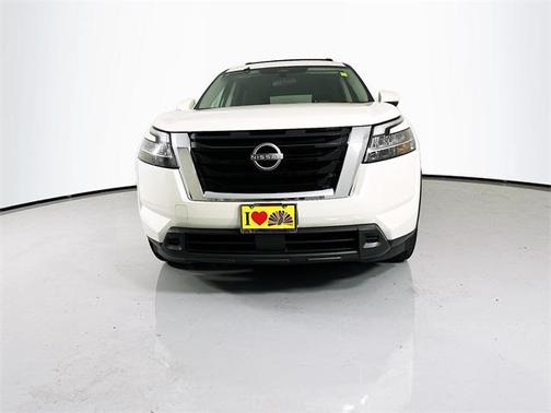 2022 Nissan Pathfinder SV 2WD
