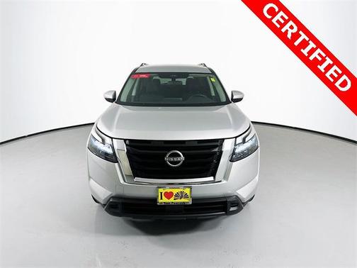 2024 Nissan Pathfinder SV FWD