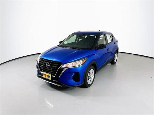 2025 Nissan Kicks S