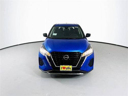 2025 Nissan Kicks S