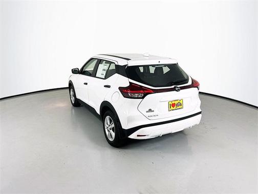 2025 Nissan Kicks S